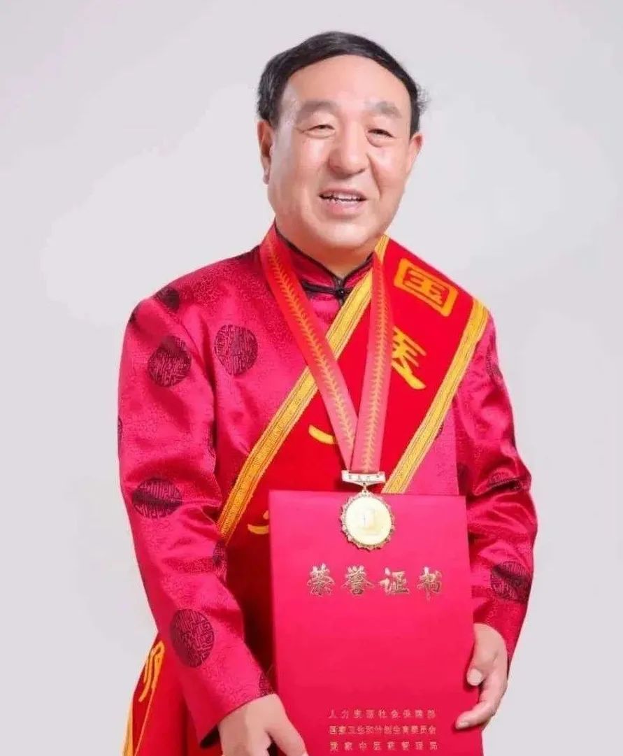 李佃贵